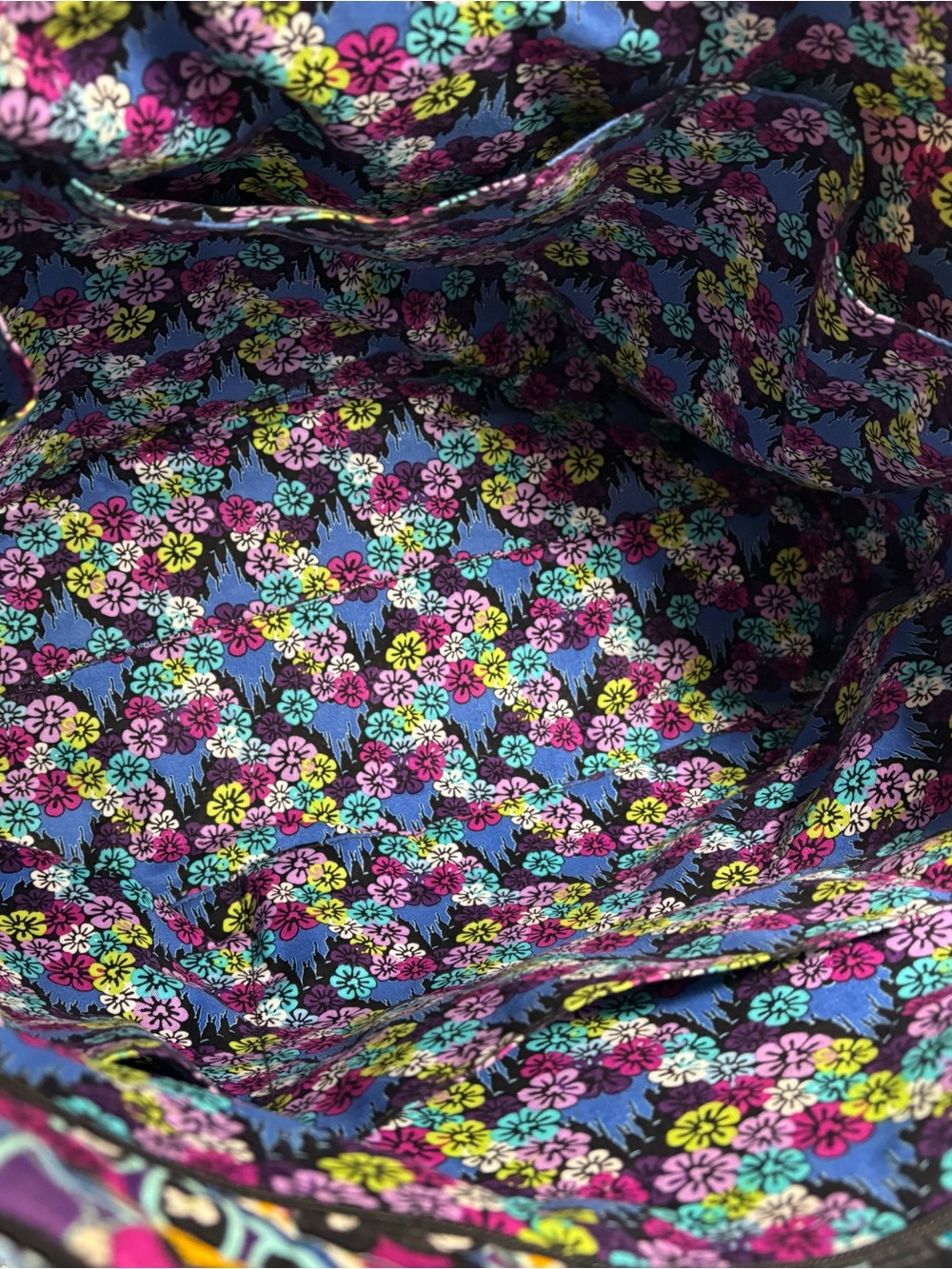 Vera Bradley Disney Parks Iconic Vera Tote Mickey's Paisley Celebration-Like New - Picture 11 of 13